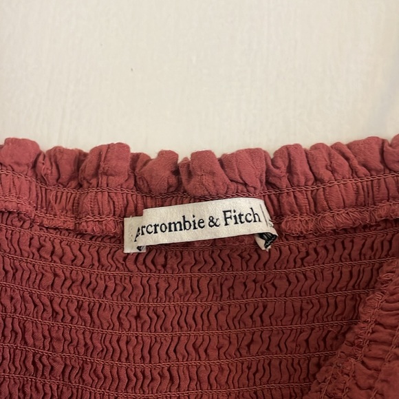 Dusty Red Abercrombie Tank - Picture 3 of 3